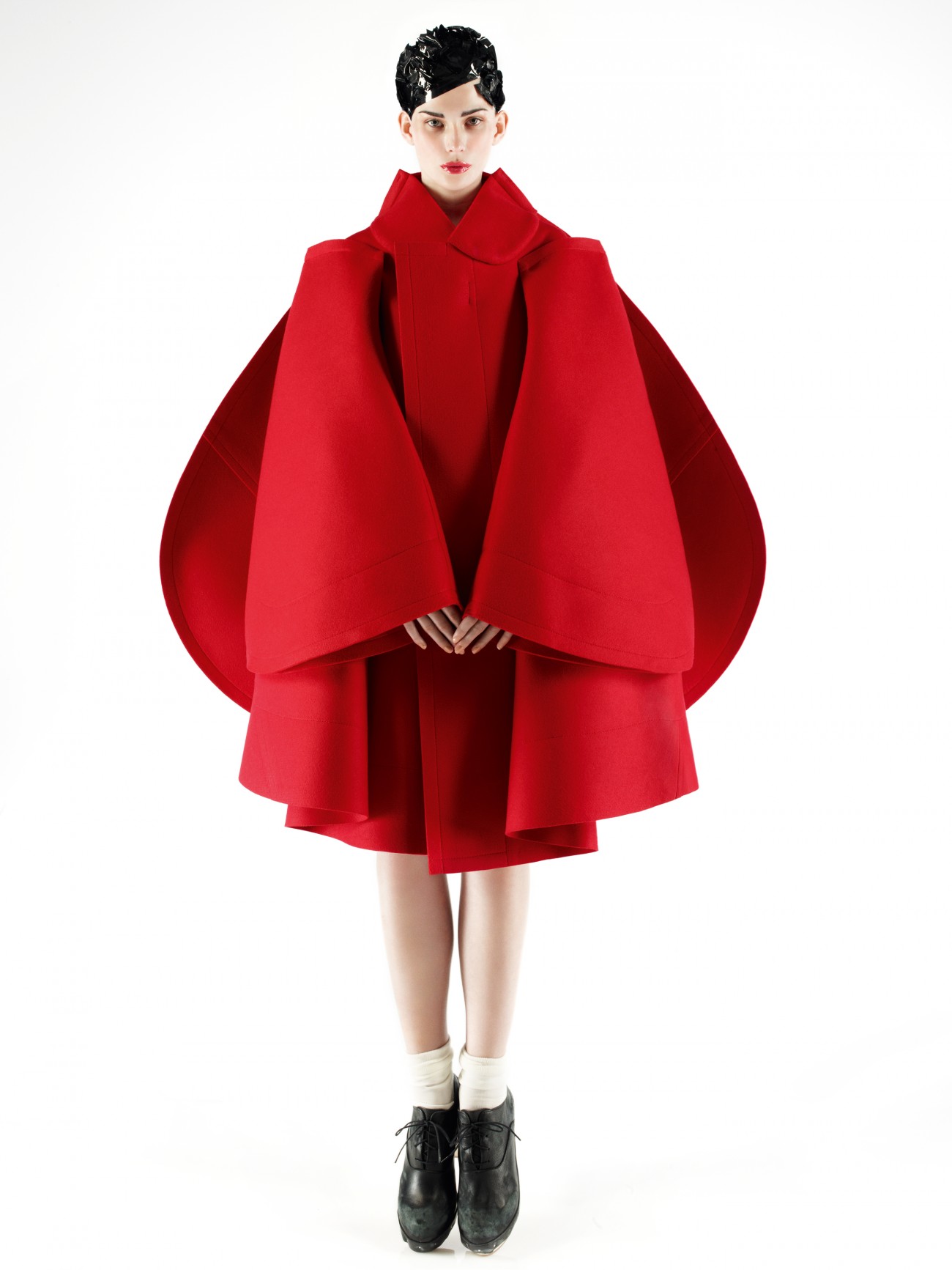 Comme des Garçons, herfst-winter 2012-13, foto Mark Segal, model Monika Sawicka.