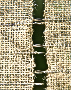 Detail van het weefwerk ‘Zegening’ door Ardie den Boer.