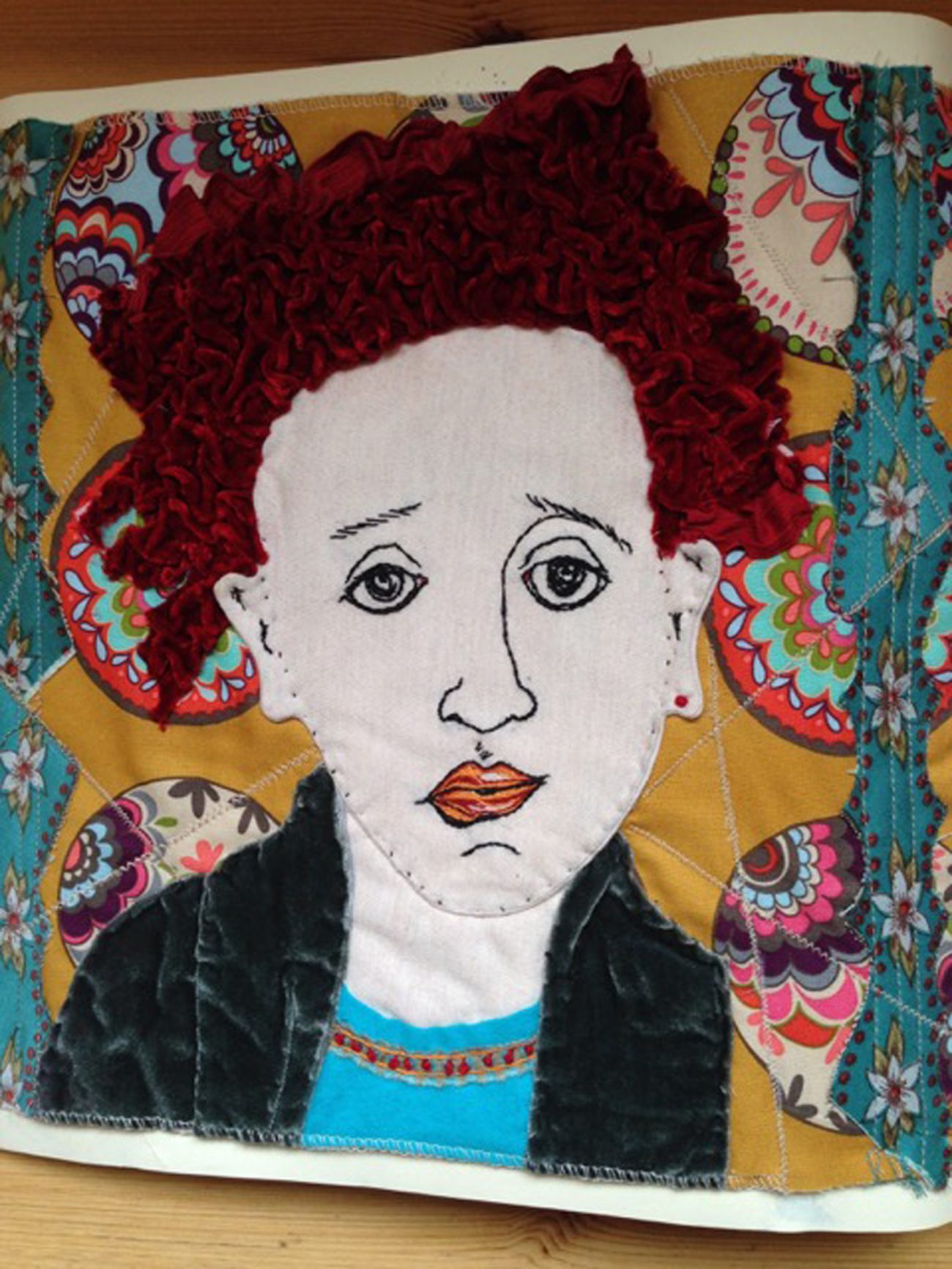 Stefanie Gruber, Oh-skar, 2015, textiel gemengde techniek.