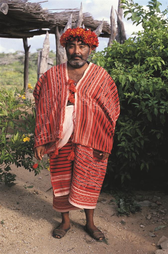 Wayuu in vol ornaat.