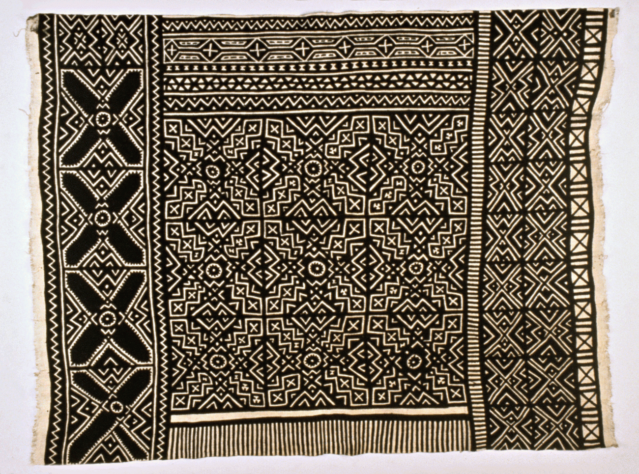 Bògòlanfini - Smithsonian National Museum.