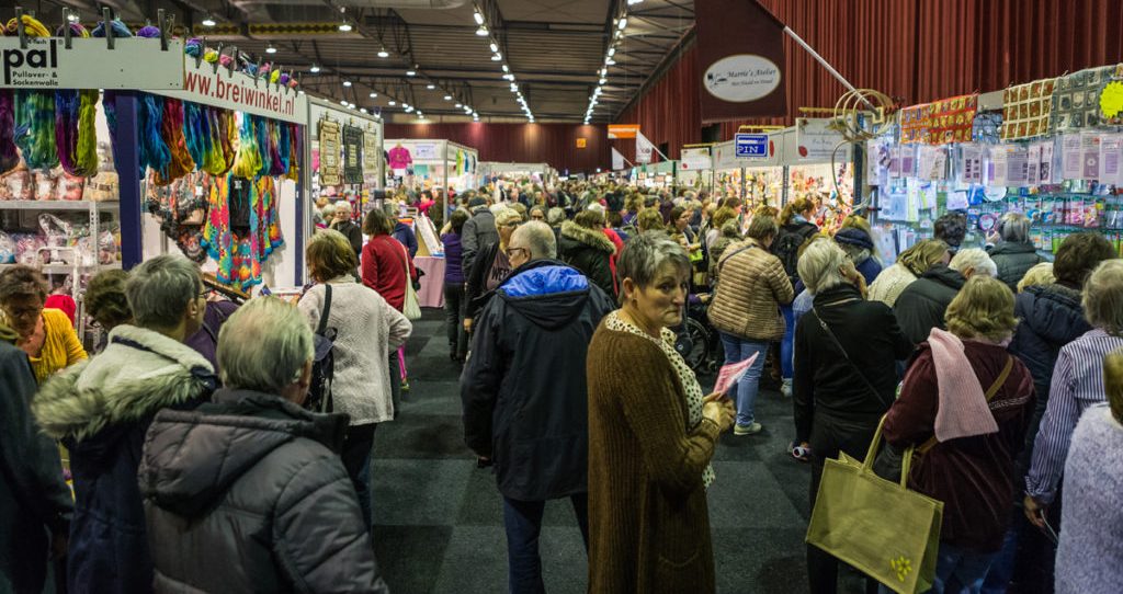 Erg veel belangstelling voor de beursstands.