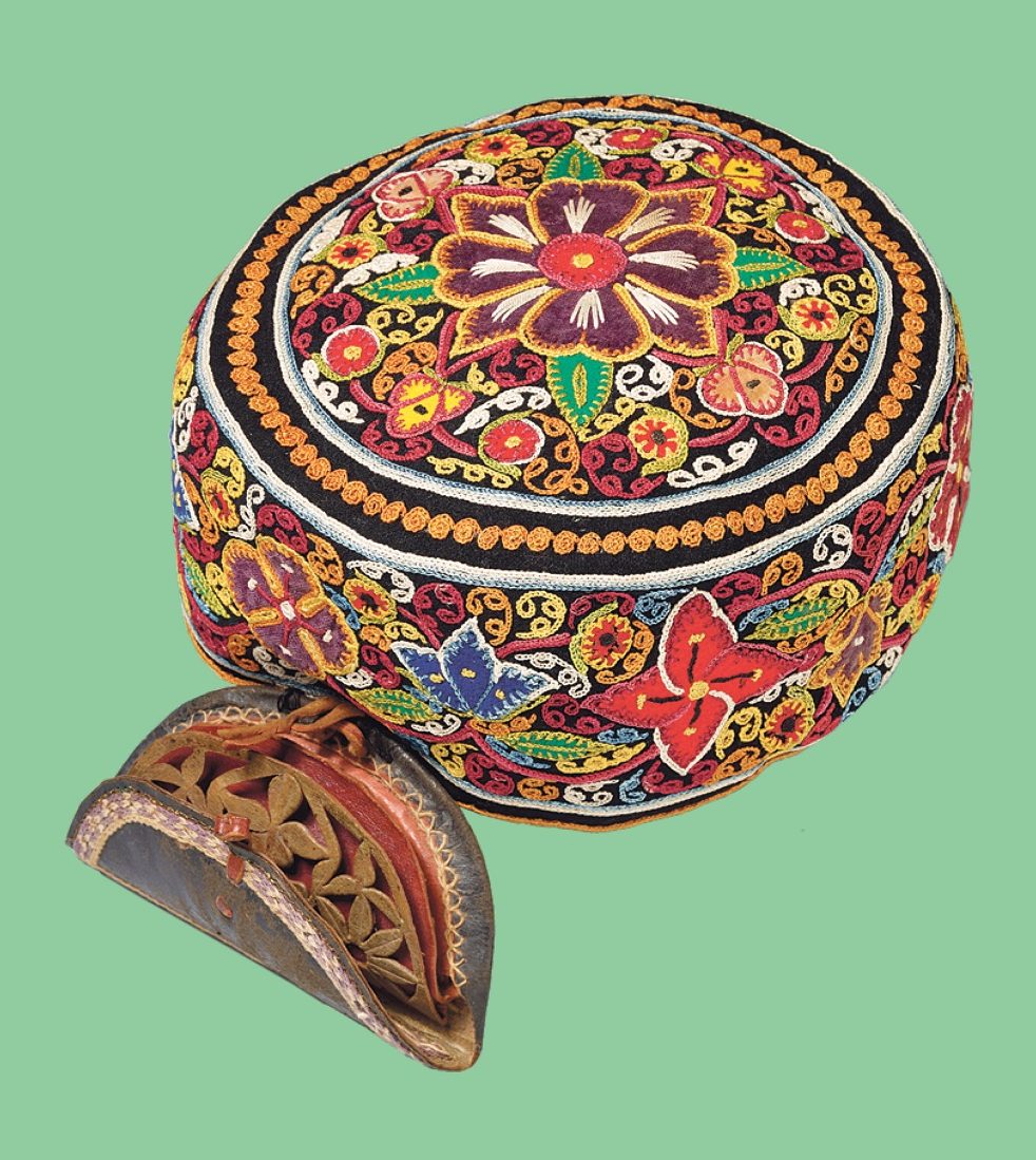 Damesmutsje, Iran, Rasht, 1875-1895, wollen flanel, zijden garen.